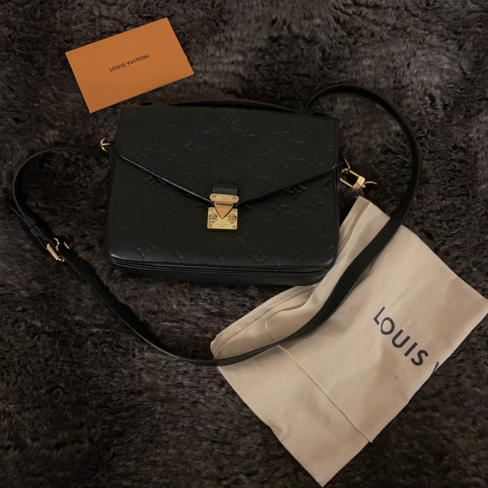 Louis Vuitton Pochette Metis